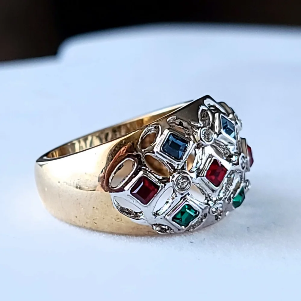 Vintage Domed Gemstone Coctail Ring 6